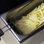 Chrupiąco i zdrowo: jak wybrać frytkownicę beztłuszczową idealną dla rodziny