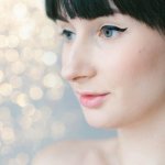 Delikatny makijaż dla cery naczynkowej: jak ukoić rumień i wydobyć blask (bez efektu maski)